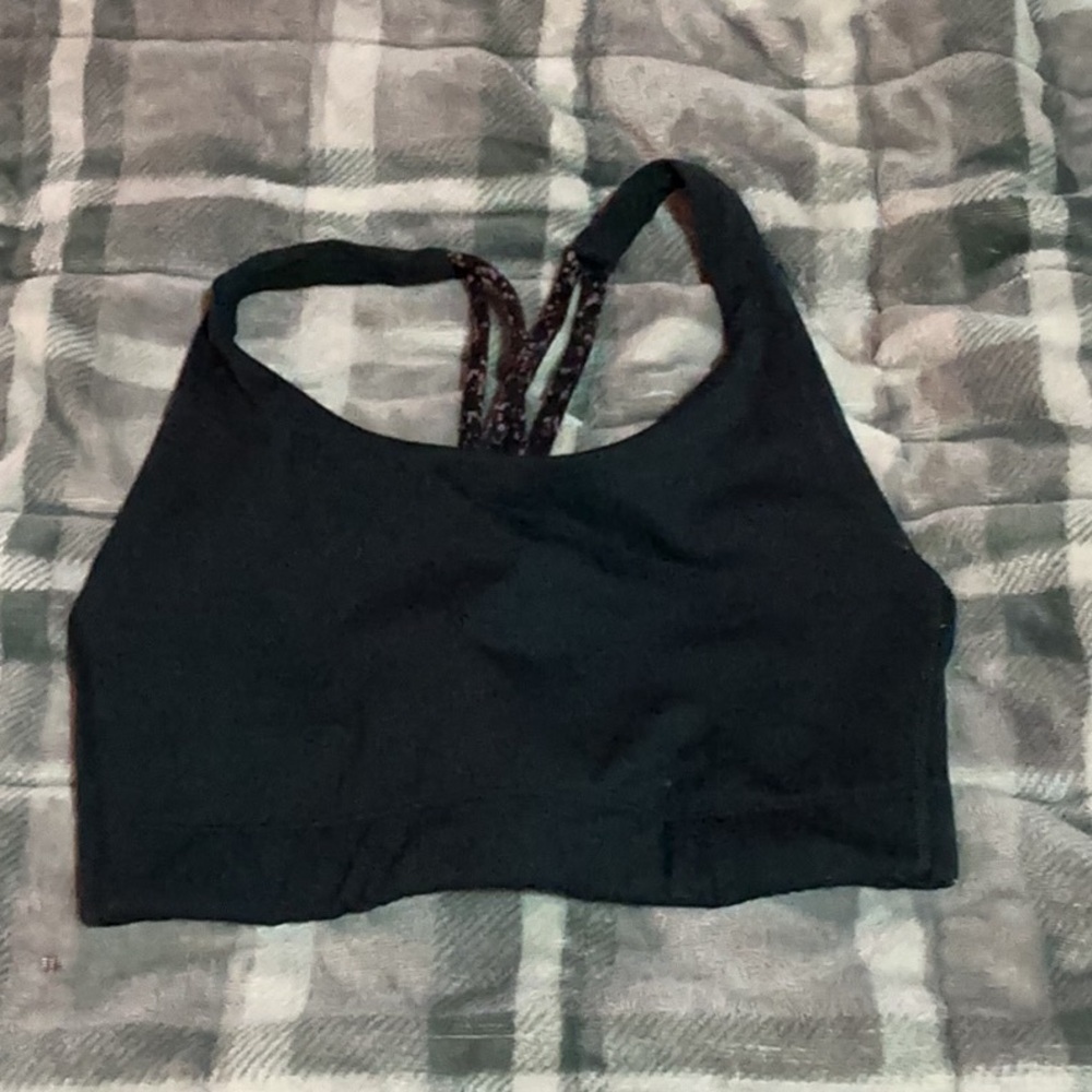 Elegant Black Sports Bra for Women